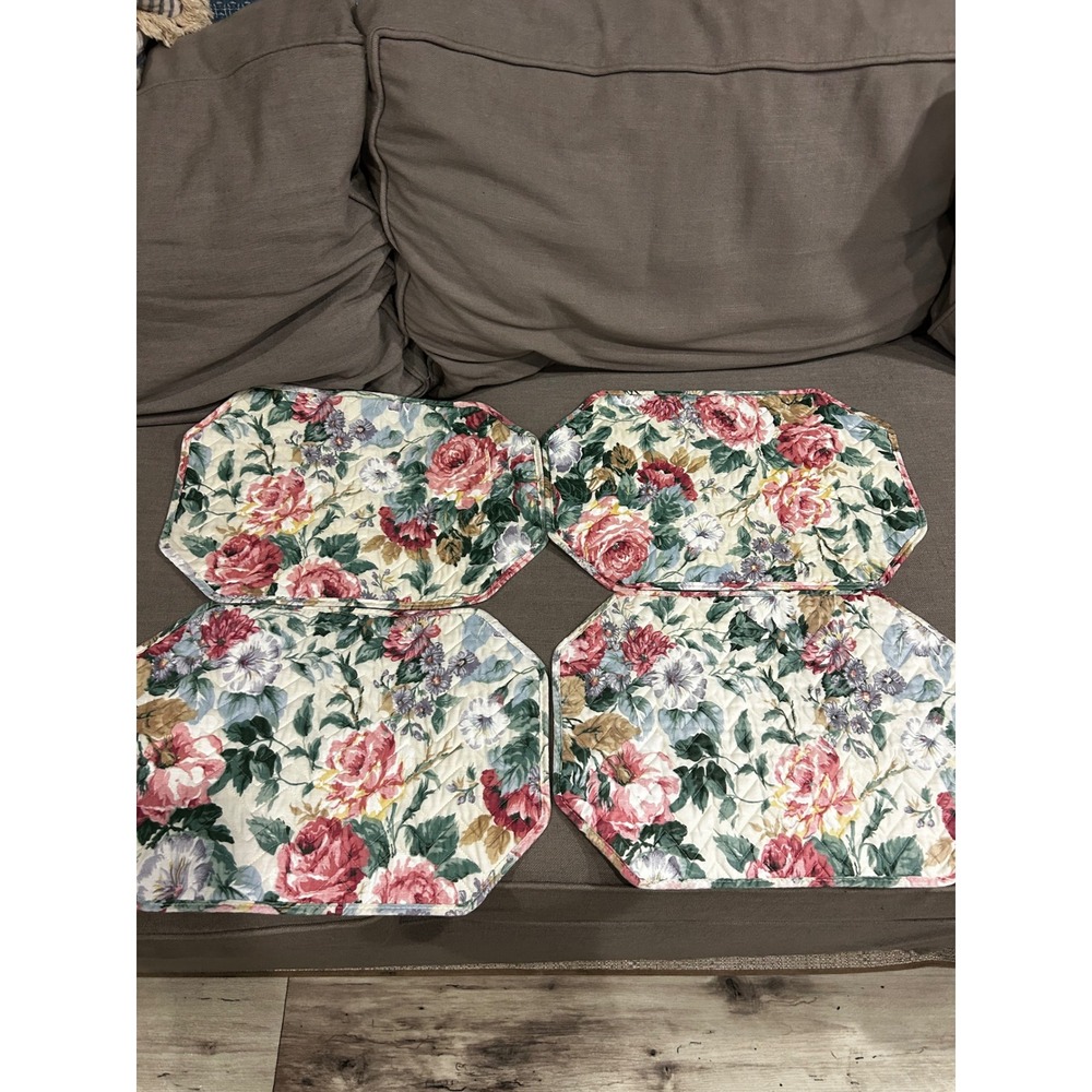 Vintage Floral Quilted Placemat and Napkin Set 8 Piece Cottagecore Rose Print